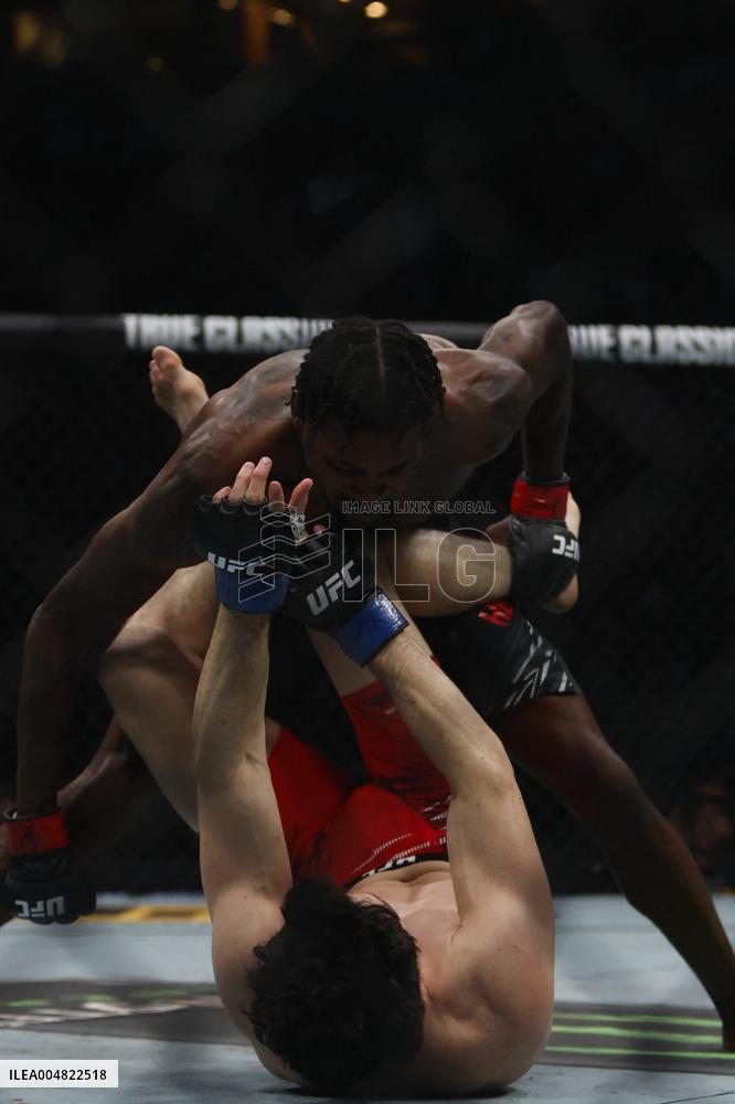 UFC Fight Night 262 - Allen v De Ridder