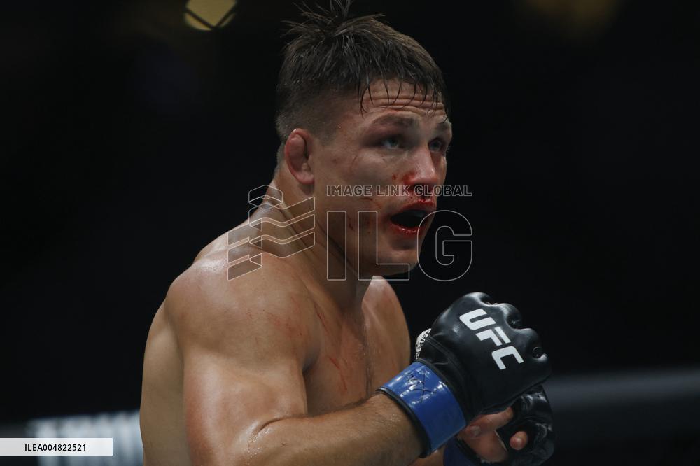 UFC Fight Night 262 - Allen v De Ridder