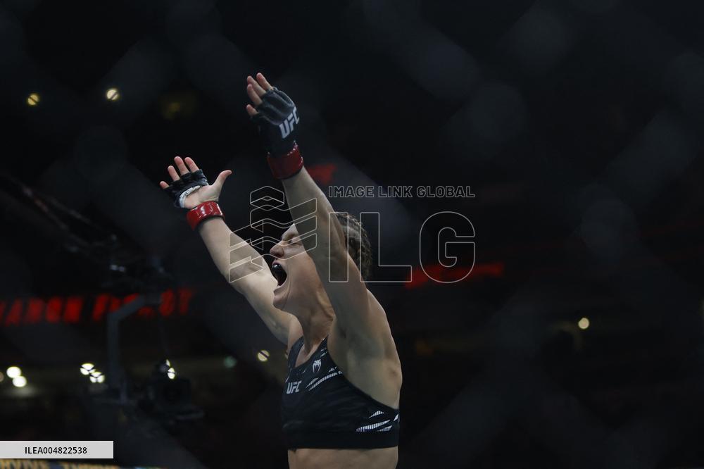 UFC Fight Night 262 - Allen v De Ridder