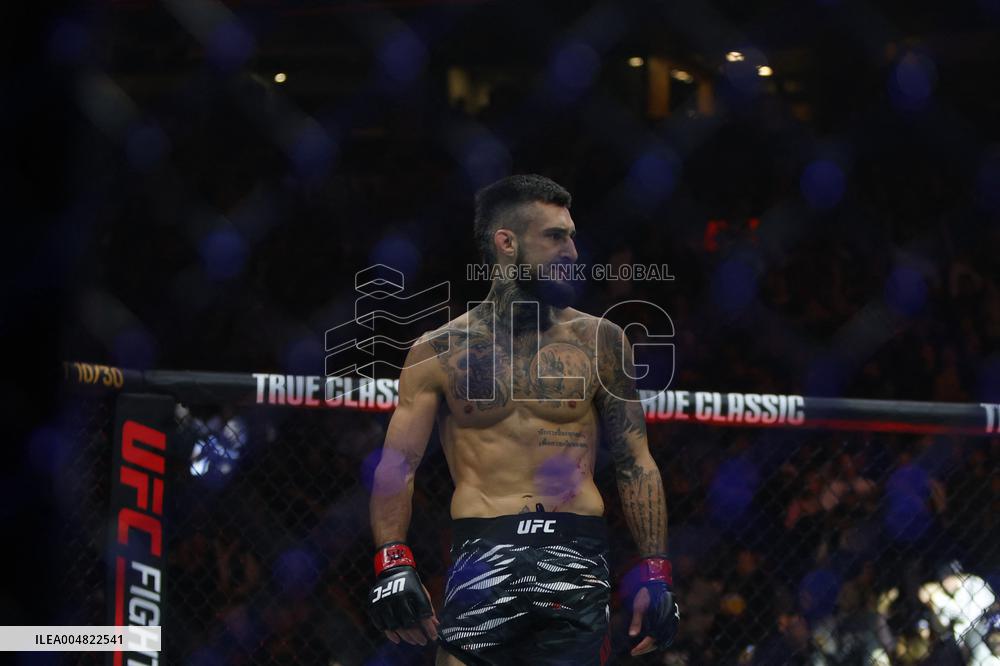 UFC Fight Night 262 - Allen v De Ridder