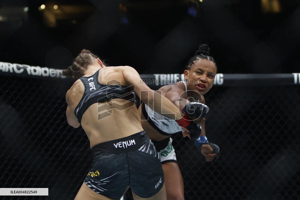 UFC Fight Night 262 - Allen v De Ridder