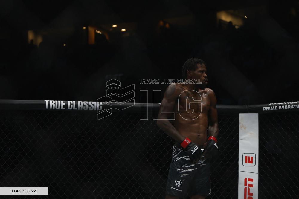 UFC Fight Night 262 - Allen v De Ridder