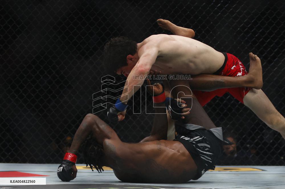 UFC Fight Night 262 - Allen v De Ridder