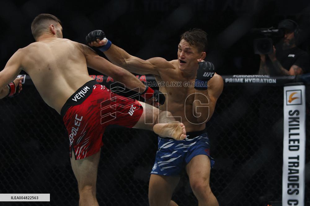 UFC Fight Night 262 - Allen v De Ridder
