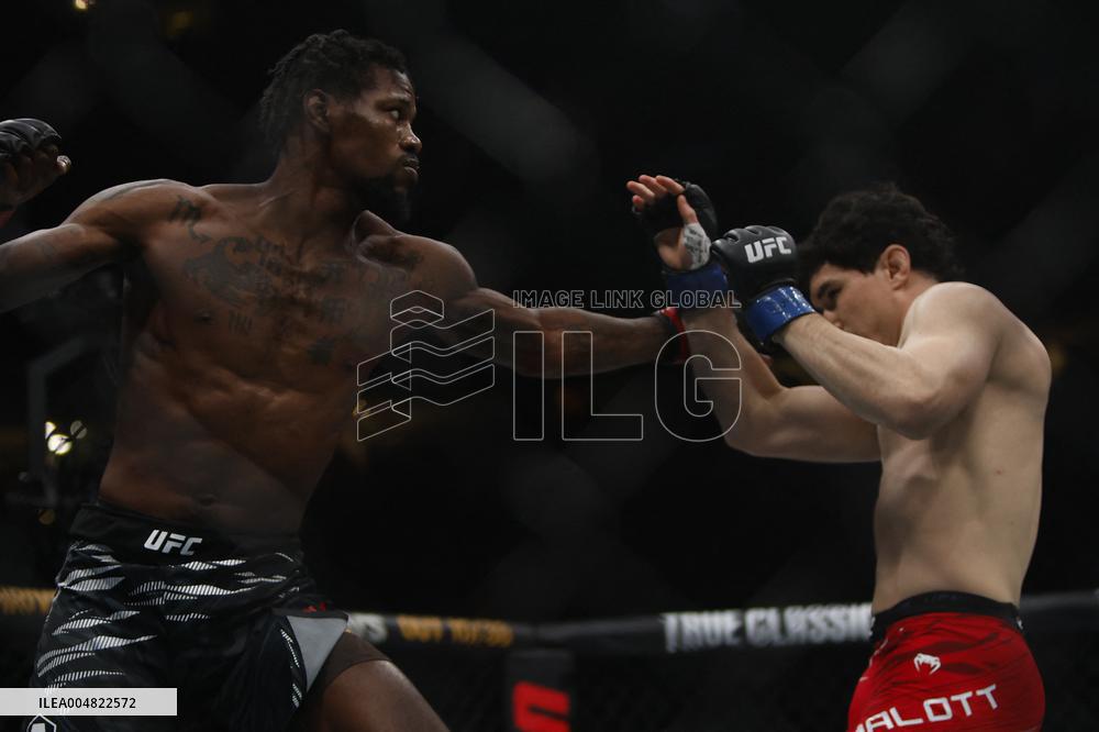 UFC Fight Night 262 - Allen v De Ridder