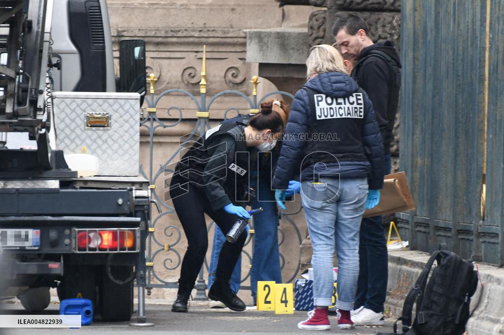 Conviction Pieces of the Robbery at the Louvre Museum - Paris