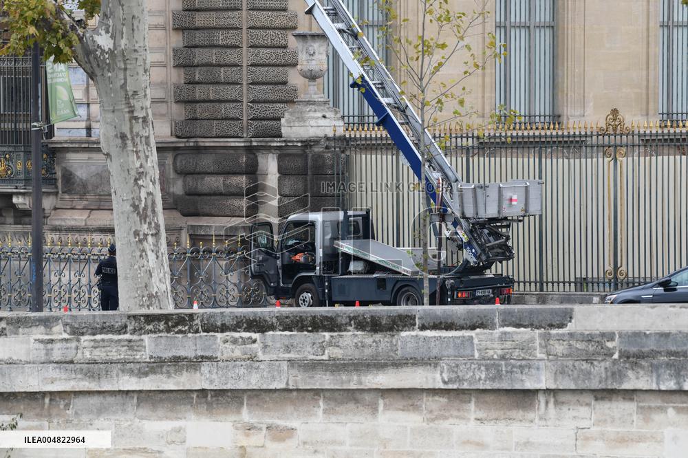 Conviction Pieces of the Robbery at the Louvre Museum - Paris