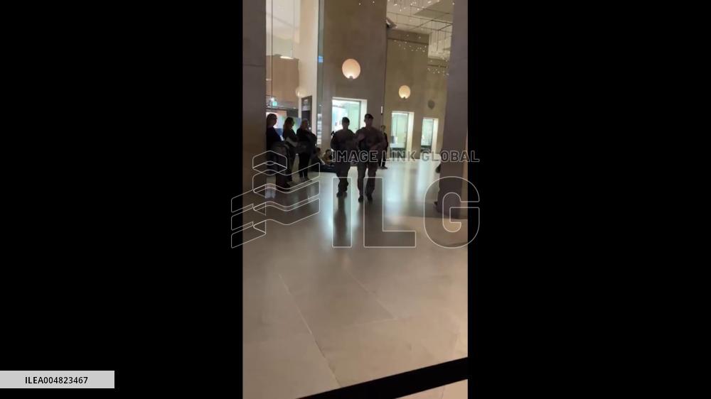 France: Louvre Evacuated After Theft of Priceless Crown Jewels 2