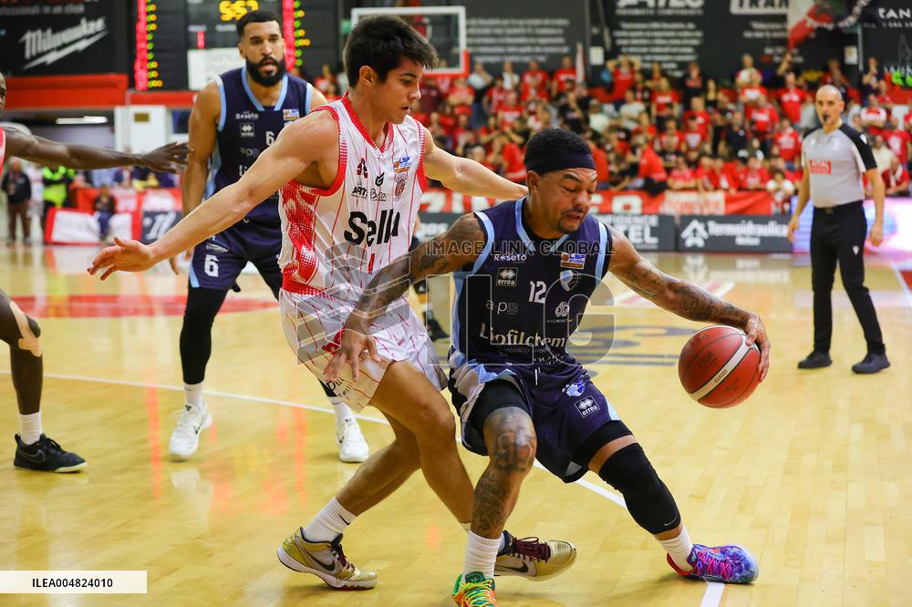 BASKET - Serie A2 - Sella Cento vs Liofilchem Roseto