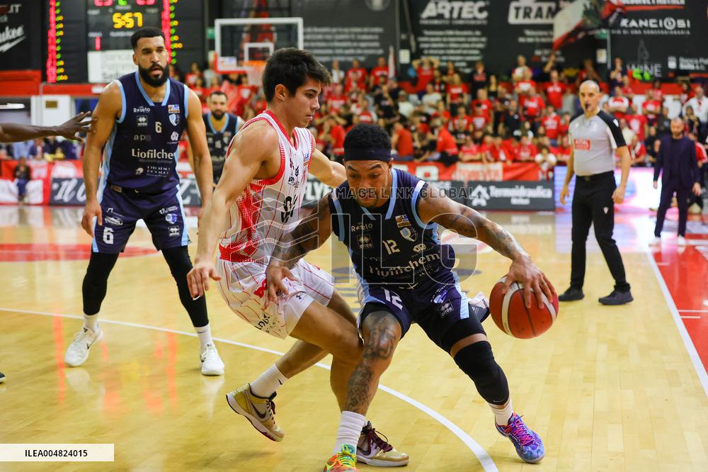 BASKET - Serie A2 - Sella Cento vs Liofilchem Roseto