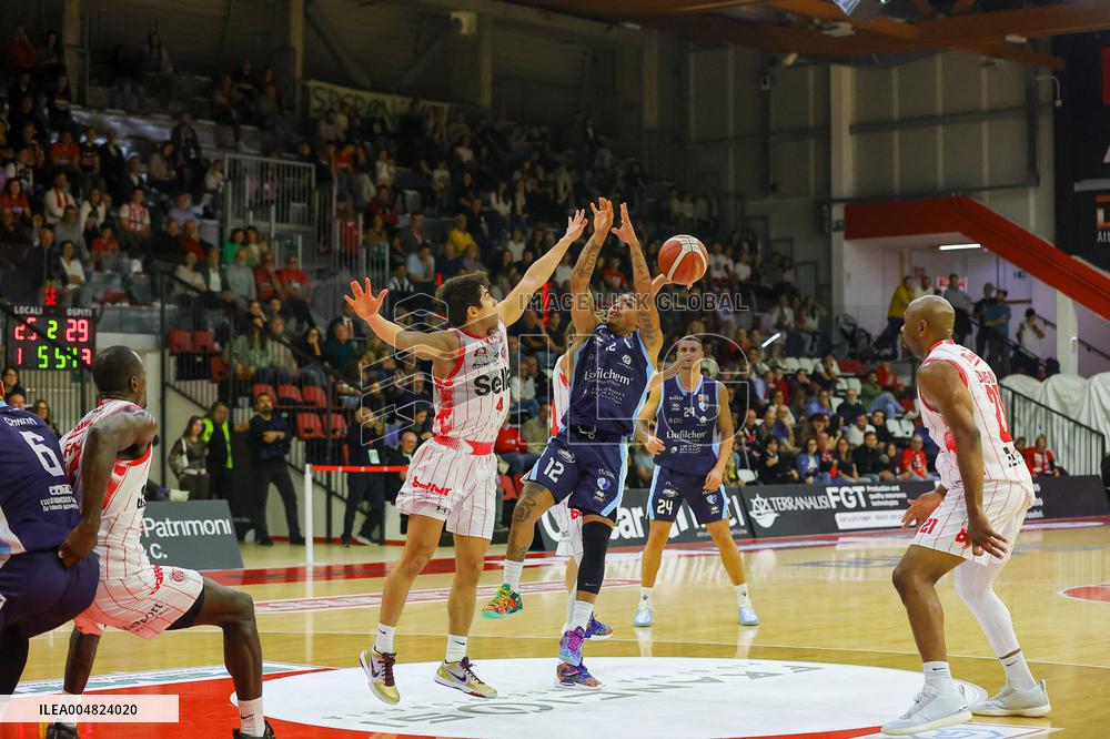 BASKET - Serie A2 - Sella Cento vs Liofilchem Roseto
