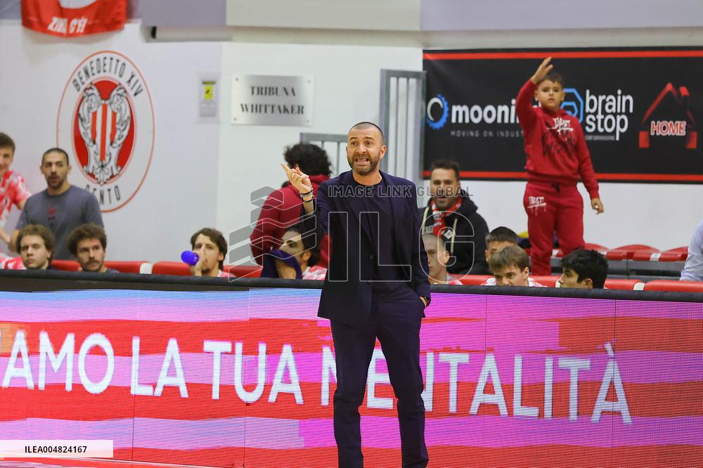 BASKET - Serie A2 - Sella Cento vs Liofilchem Roseto