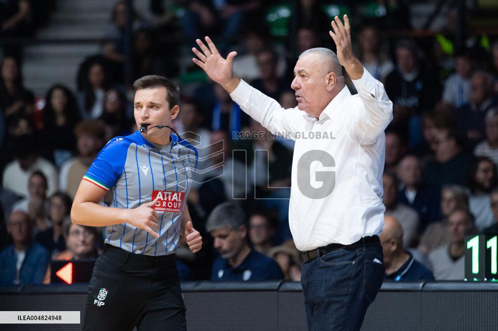 BASKET - Serie A - Acqua S.Bernardo Cantu vs Trapani Shark