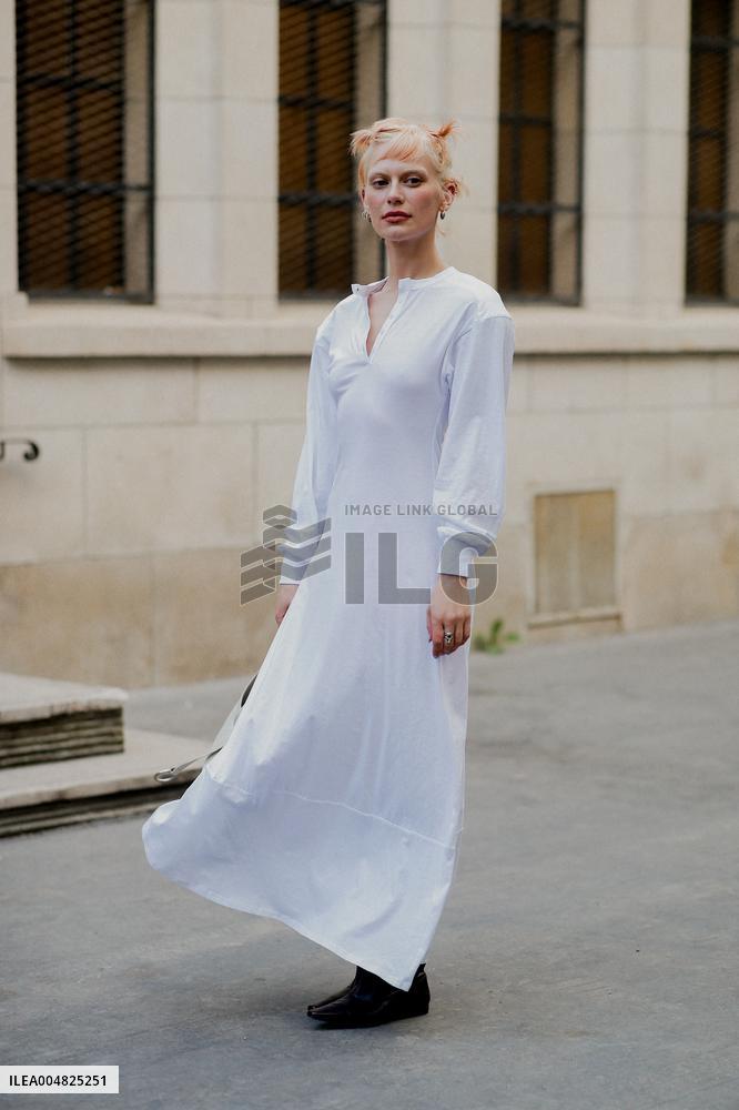 PFW -  Paloma Wool Street Style