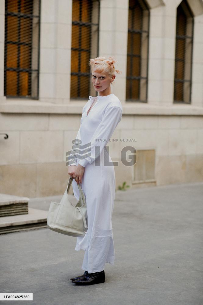 PFW -  Paloma Wool Street Style
