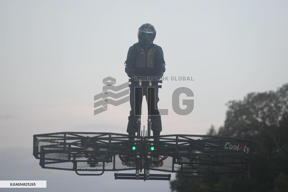 Manned Near-earth Vehicle