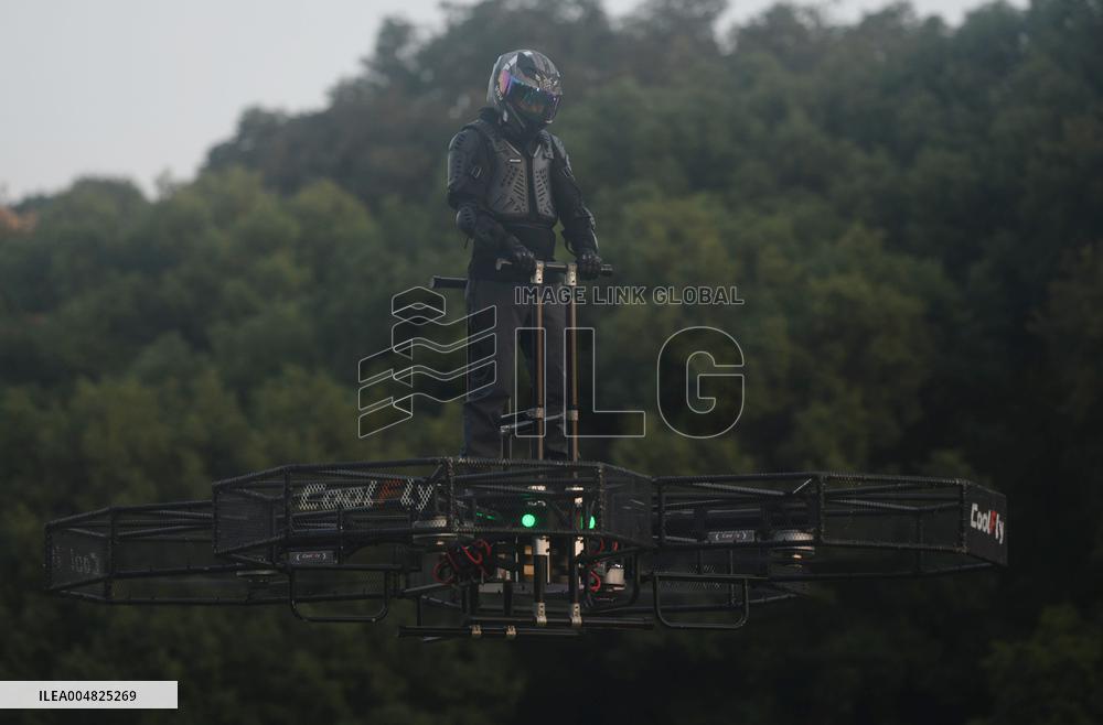 Manned Near-earth Vehicle