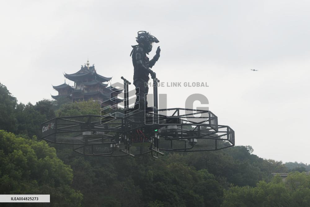 Manned Near-earth Vehicle