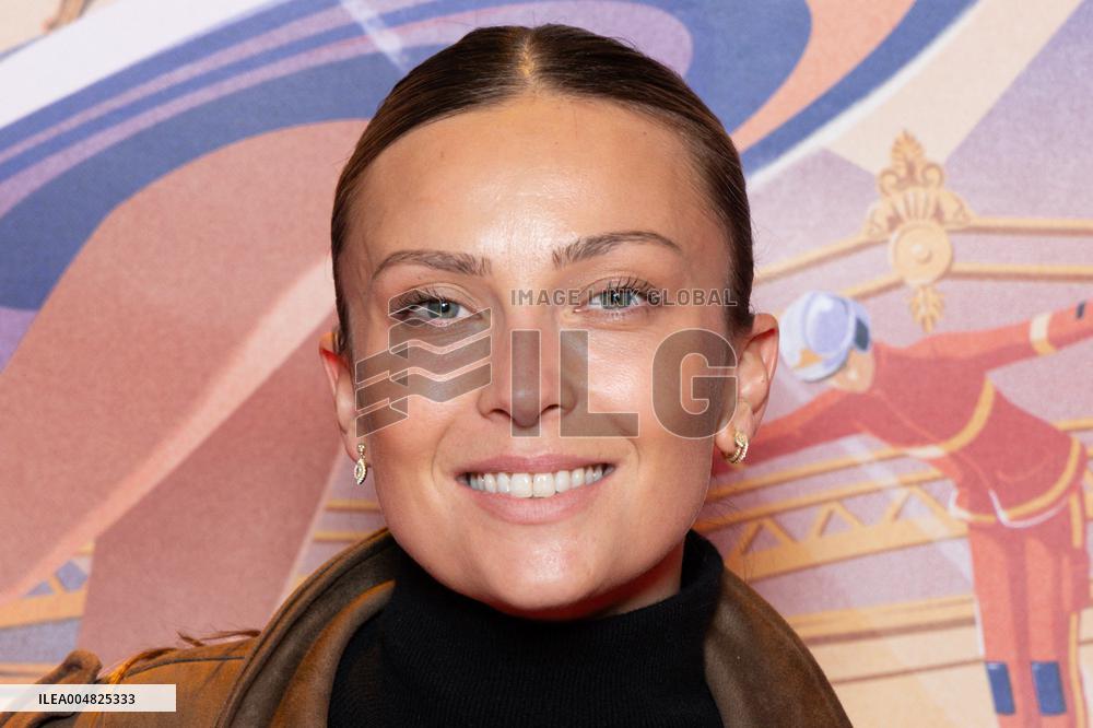 Tempo New Cirque D Hiver Bouglione - Paris