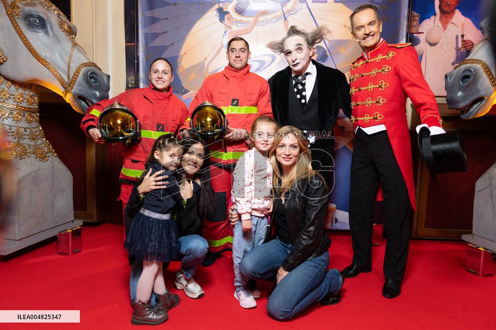 Tempo New Cirque D Hiver Bouglione - Paris