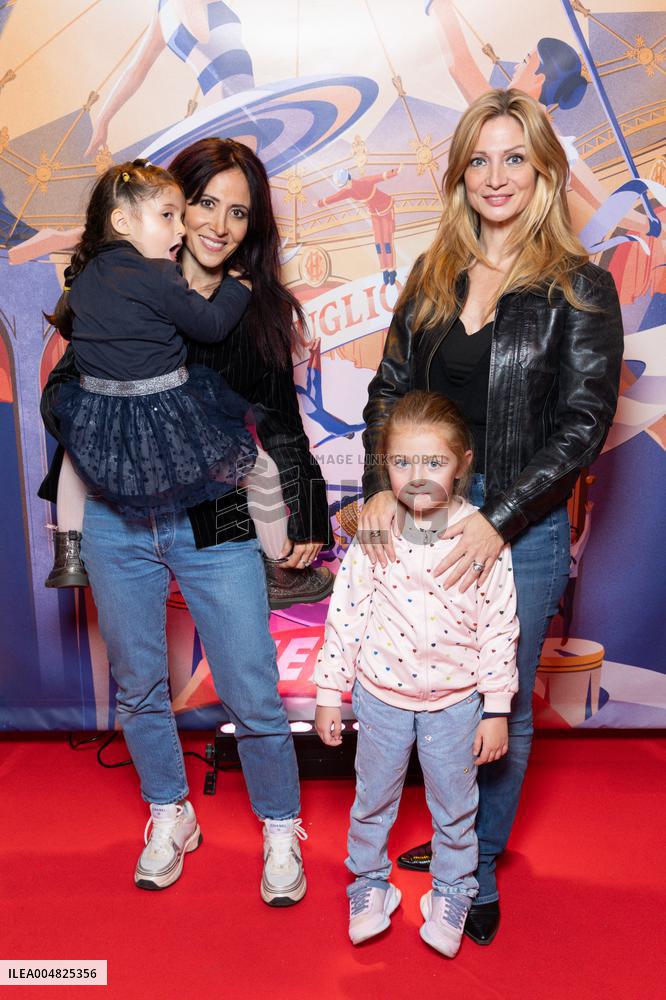 Tempo New Cirque D Hiver Bouglione - Paris