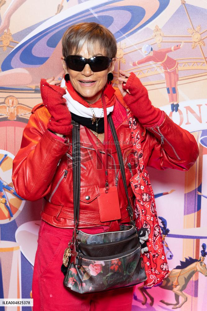 Tempo New Cirque D Hiver Bouglione - Paris