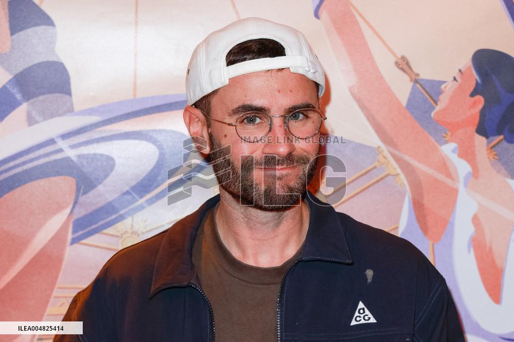 Tempo New Cirque D Hiver Bouglione - Paris