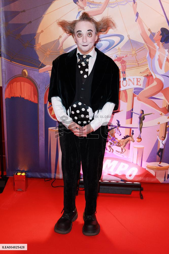 Tempo New Cirque D Hiver Bouglione - Paris