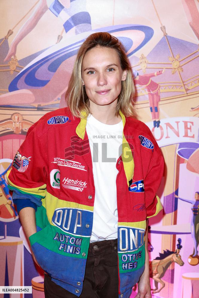 Tempo New Cirque D Hiver Bouglione - Paris