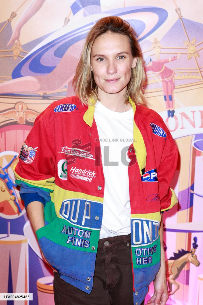 Tempo New Cirque D Hiver Bouglione - Paris