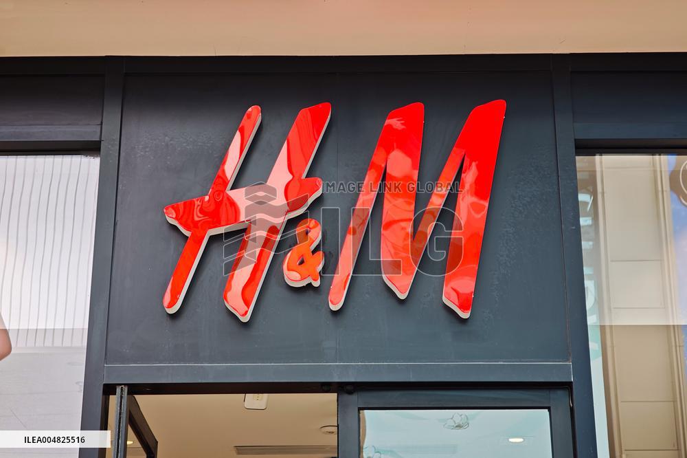 H&M Flagship Store