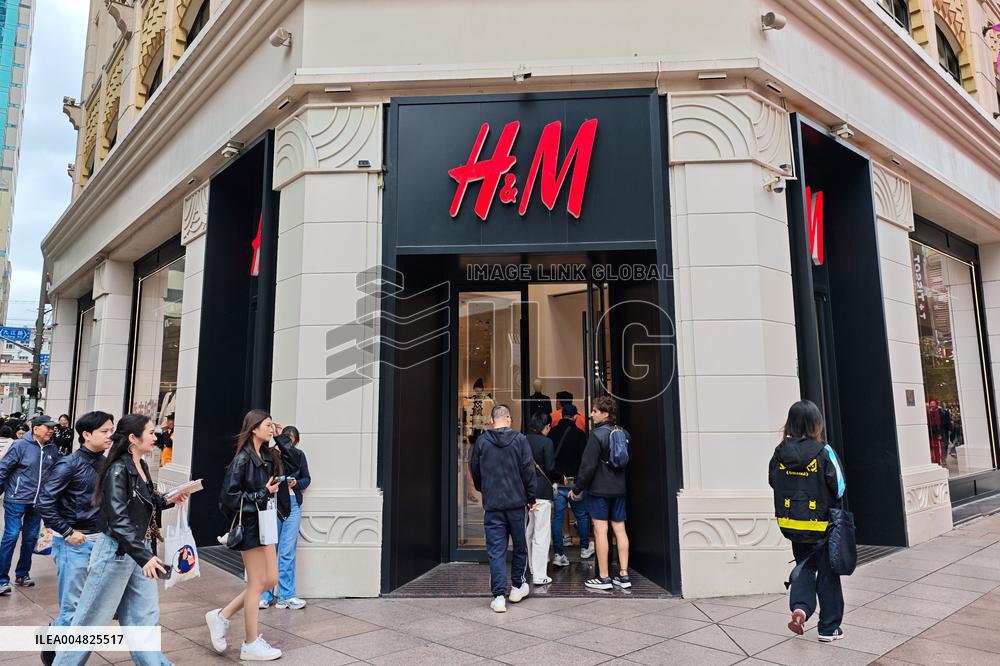 H&M Flagship Store