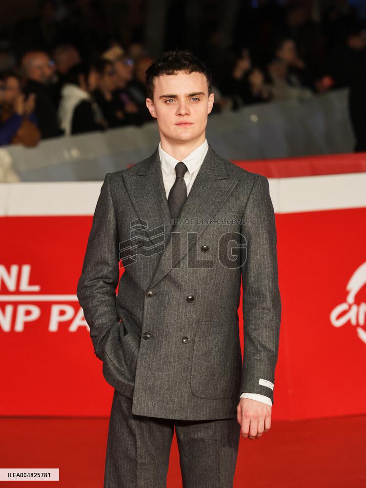 RFF - California Schemin Red Carpet