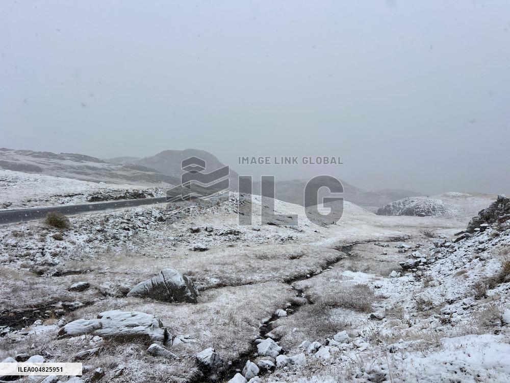 Early Snow - French Alps