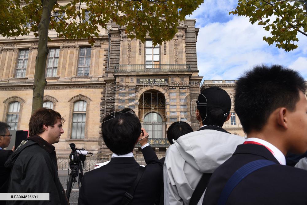 Day after Robbery of the closed Louvre Museum - Paris