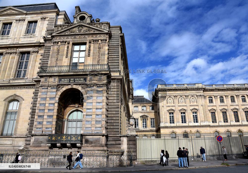 Day after Robbery of the closed Louvre Museum - Paris