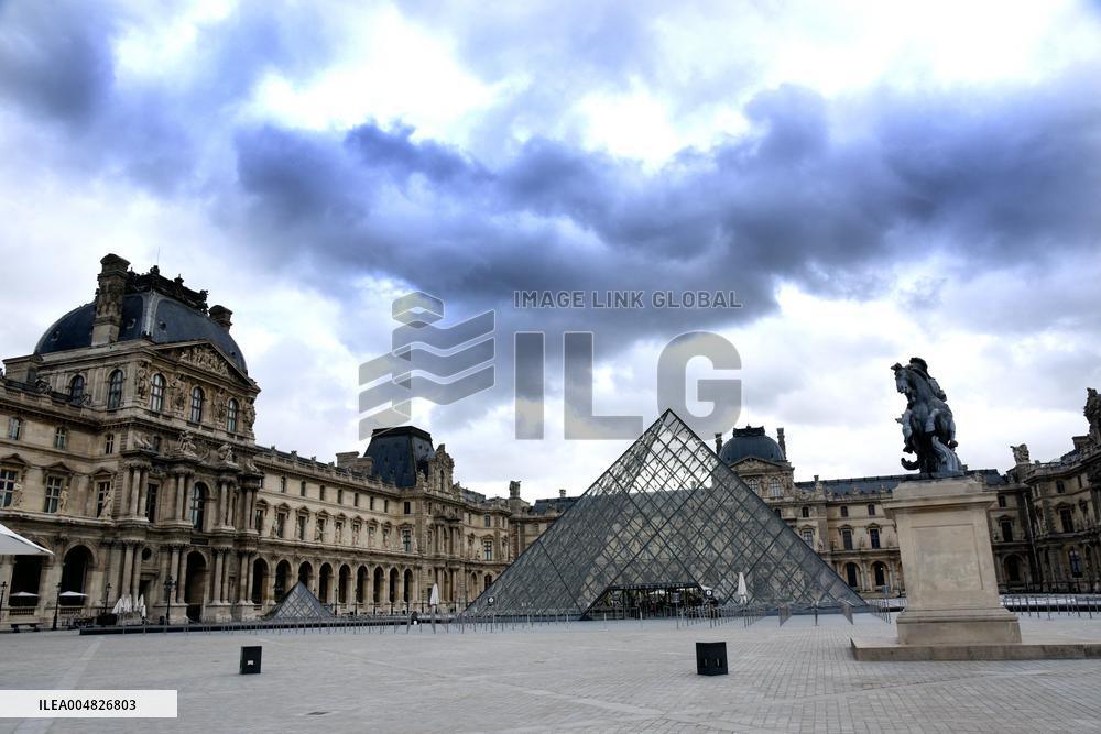 Day after Robbery of the closed Louvre Museum - Paris