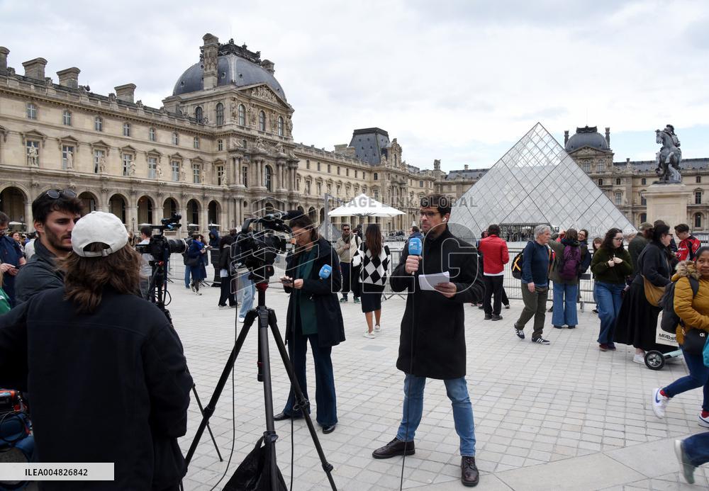 Day after Robbery of the closed Louvre Museum - Paris