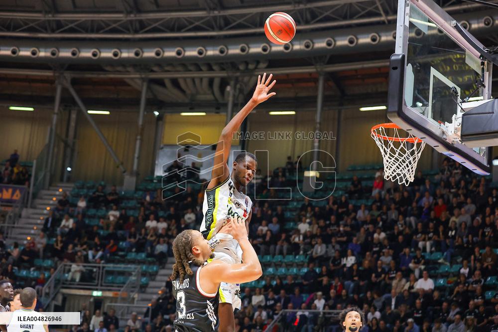 BASKET - Serie A - Virtus Olidata Bologna vs Vanoli Basket Cremona