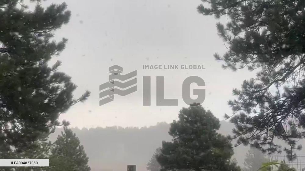 US: Colorado Mountains See October Snow, Prompting I-70 Closure