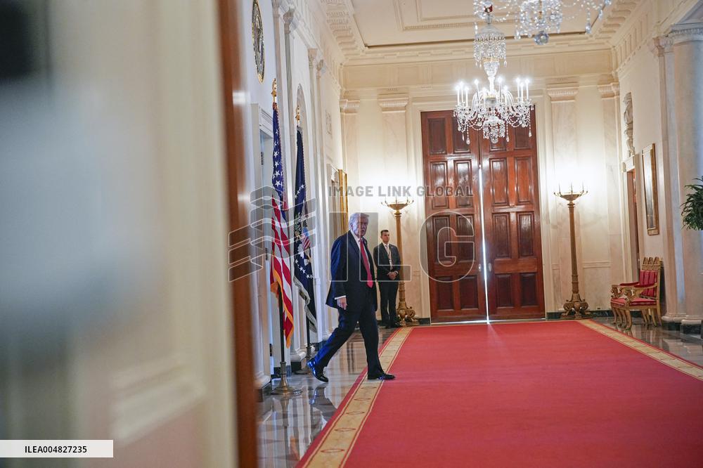 Trump participates in a visit with the LSU and LSU Shreveport Baseball Champions