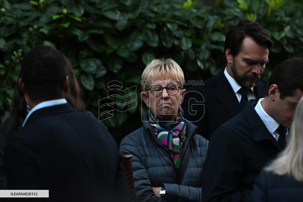 Sarkozy's Residence Before Incarceration - Paris