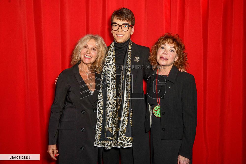 9th Festiv Allais Closing Night - Paris