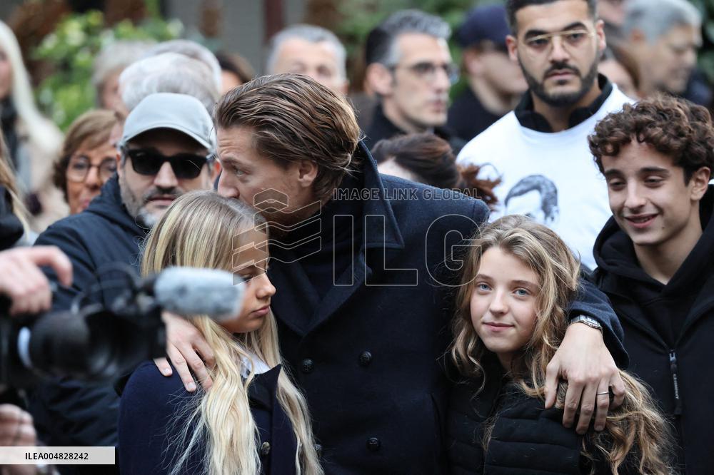 Sarkozy's Residence Before Incarceration - Paris