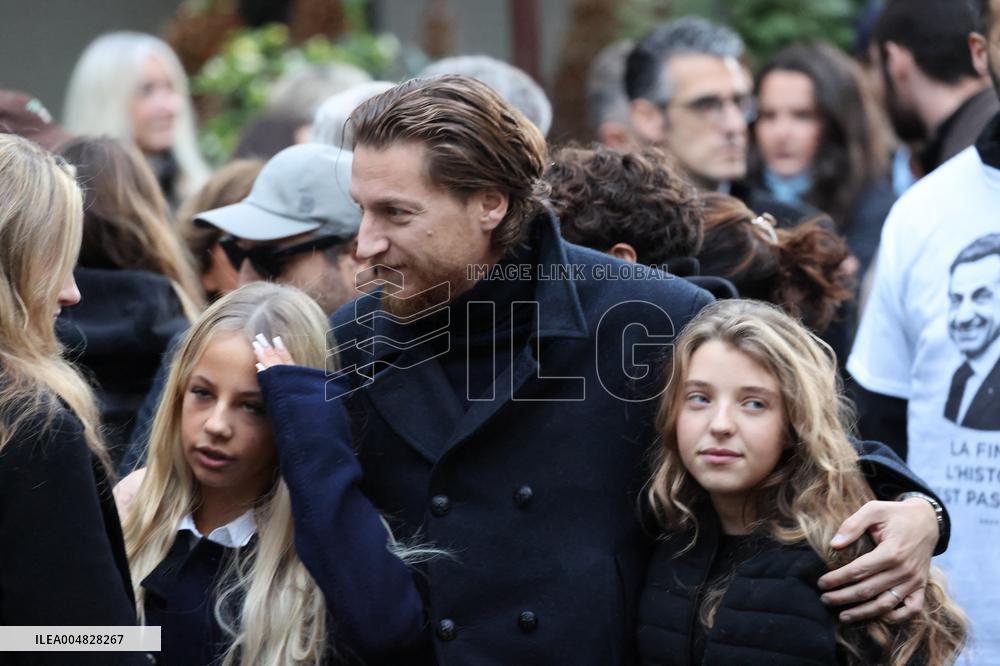 Sarkozy's Residence Before Incarceration - Paris