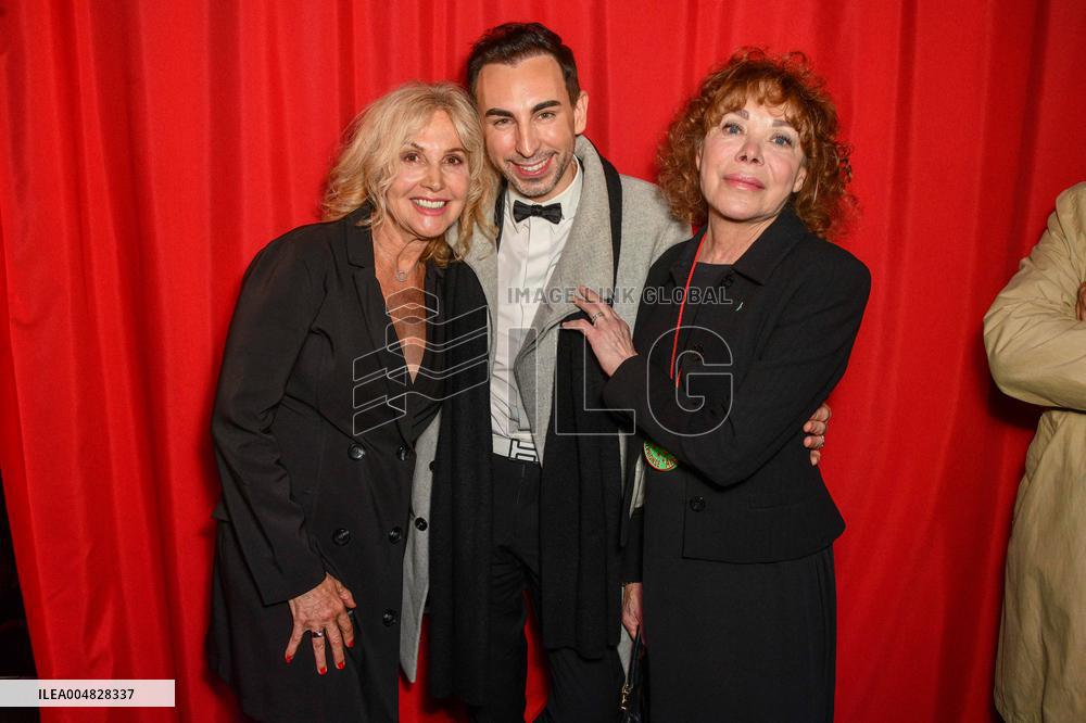 9th Festiv Allais Closing Night - Paris