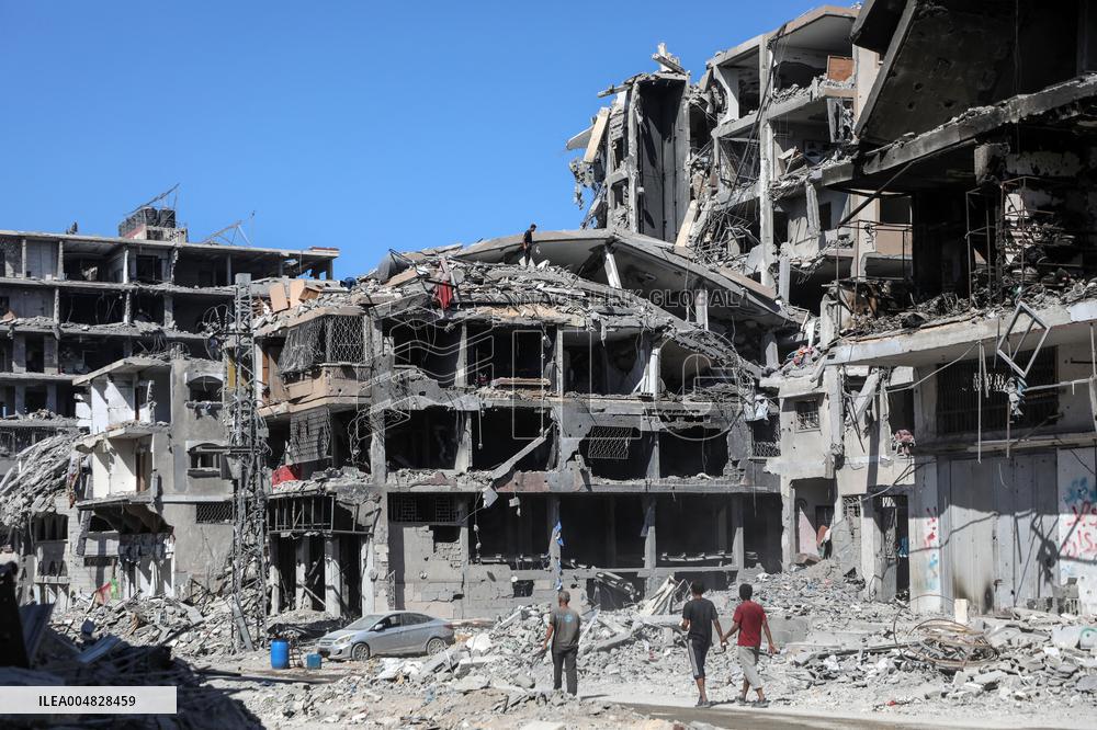 Debris Removal Operations Underway - Gaza City