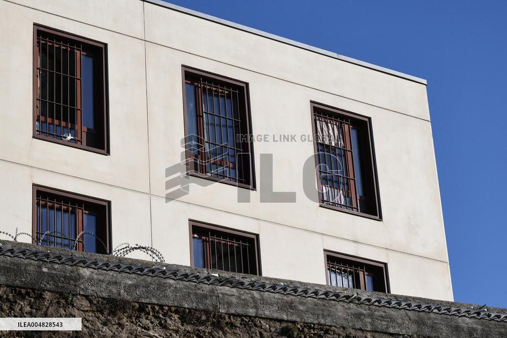 Illustration - La Sante Prison Exterior - Paris