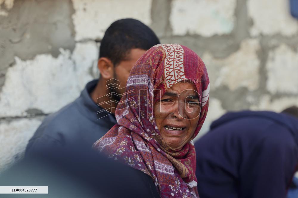 Israeli Strikes Despite Ceasefire - Khan Yunis