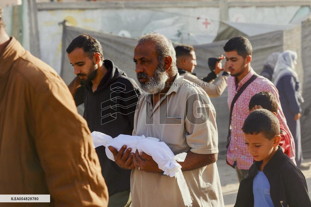 Israeli Strikes Despite Ceasefire - Khan Yunis